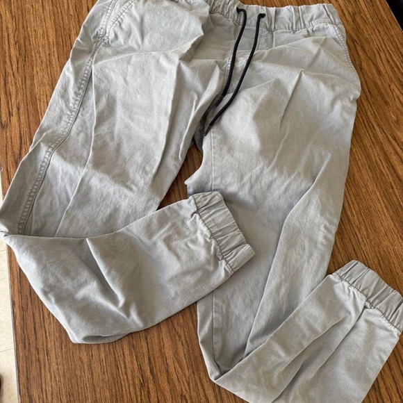Other - Men's Old Navy grey khaki joggers